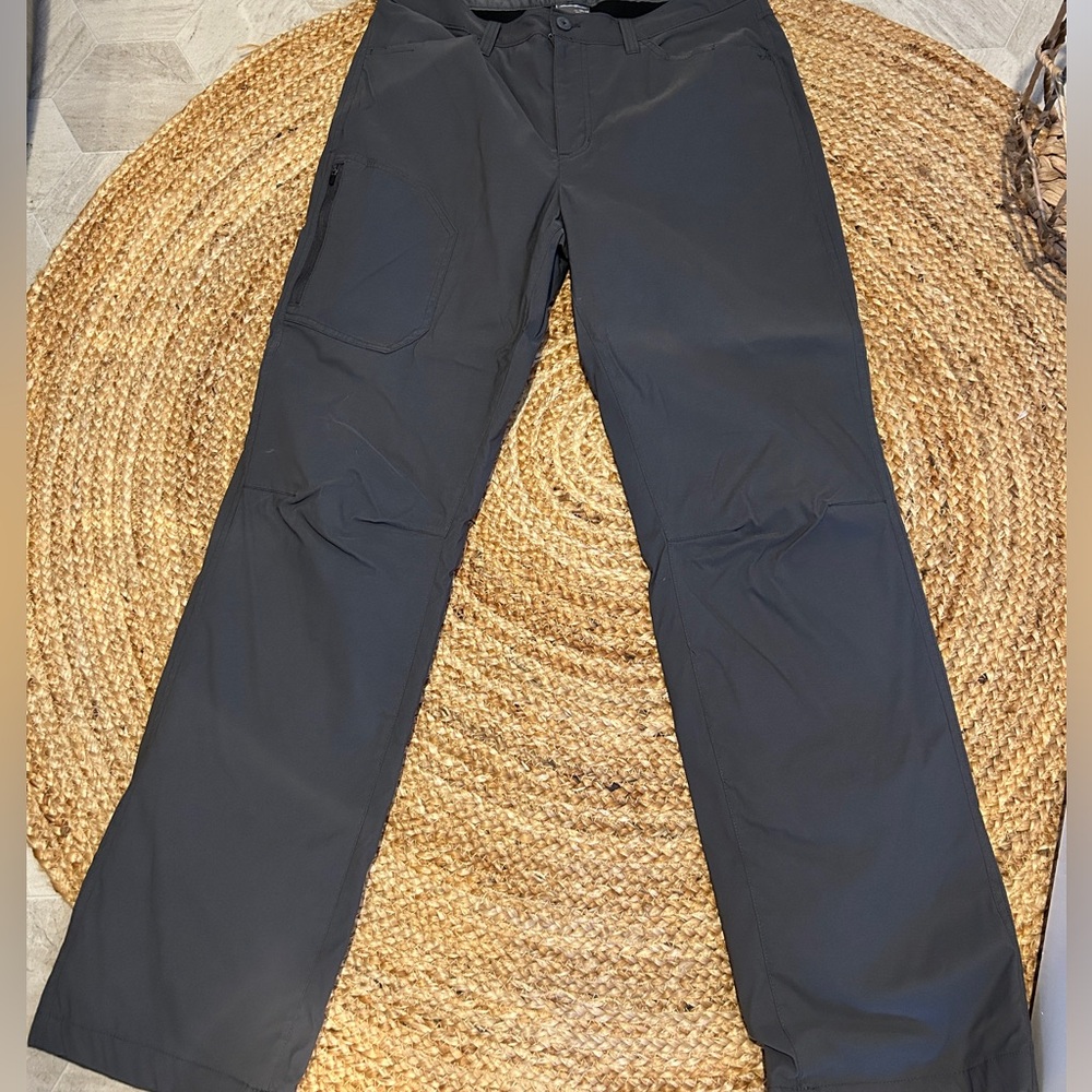 Eddie Bauer men’s fleece lined pants, size 34